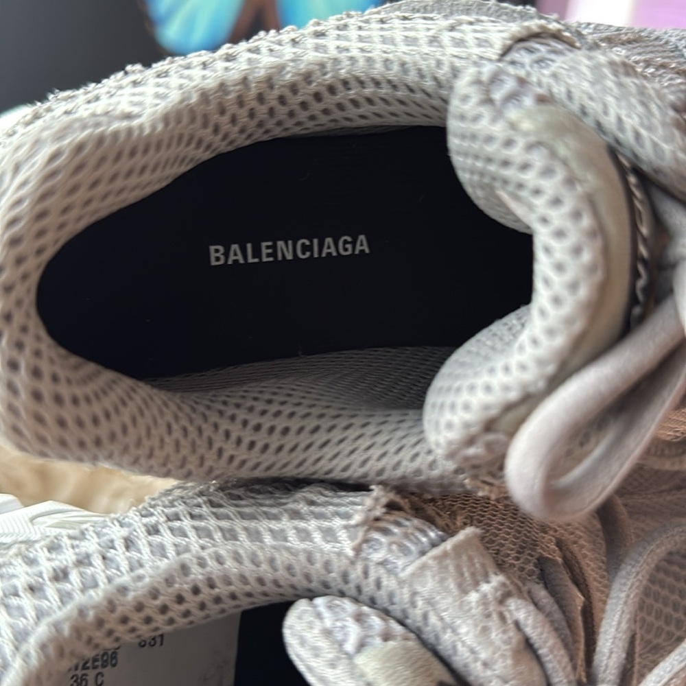 Balenciaga Phantom Sneakers – Size 36C – New in Box - Picture 8 of 12